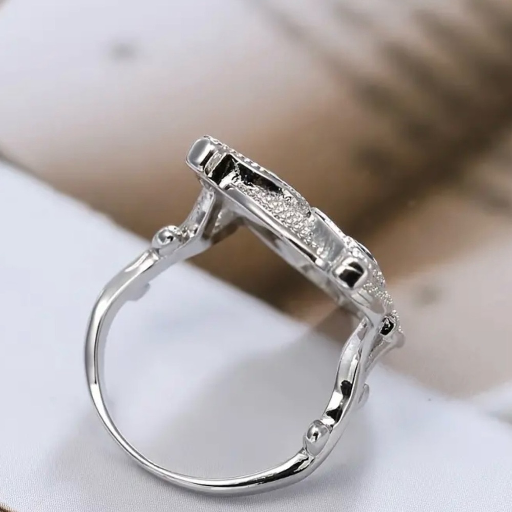 Artificial Crystal Owl Statement Ring - image 4